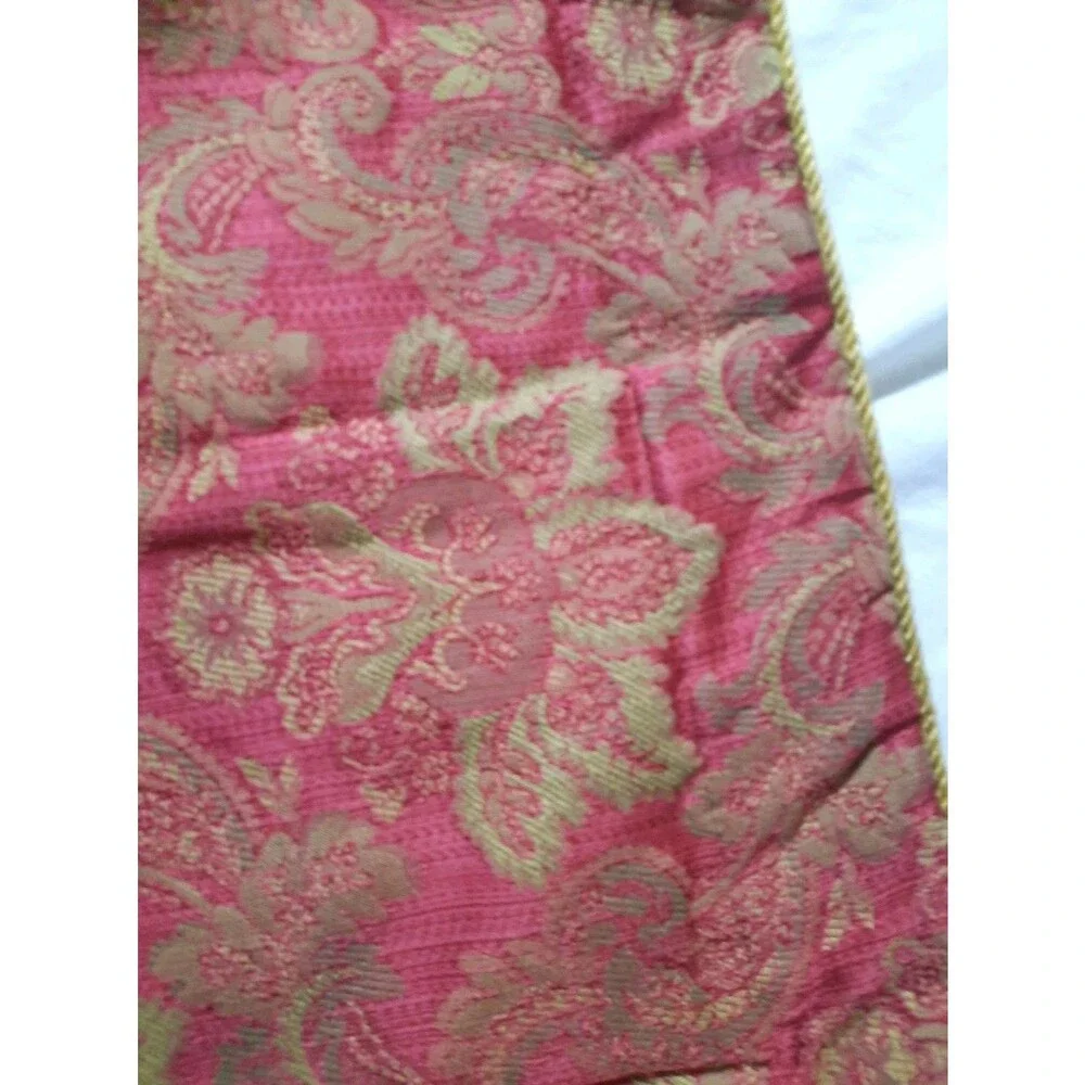 2 Vtg Croscill Bellissima Red Gold Paisley Medallion KING Pillow SHAMS 21x37